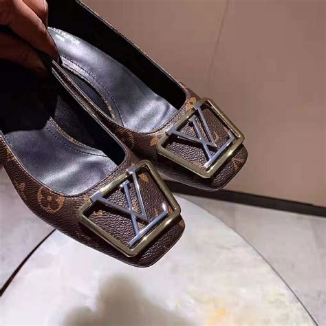 louis vuitton schuhe absatz|louis vuitton shoes women's.